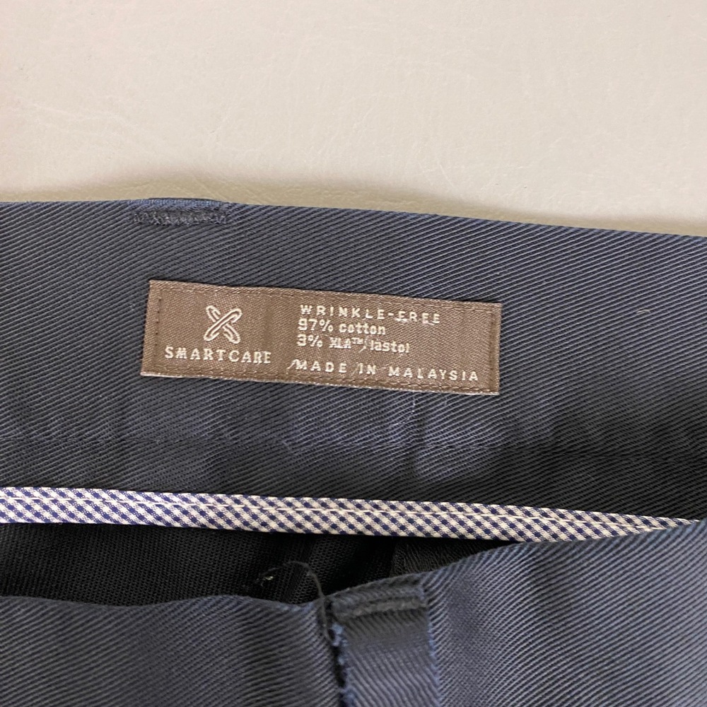 Nordstrom Pants Men's 44x30 Navy Blue Smartcare Pleated Wrinkle Free w/ *Flaws - Picture 3 of 16